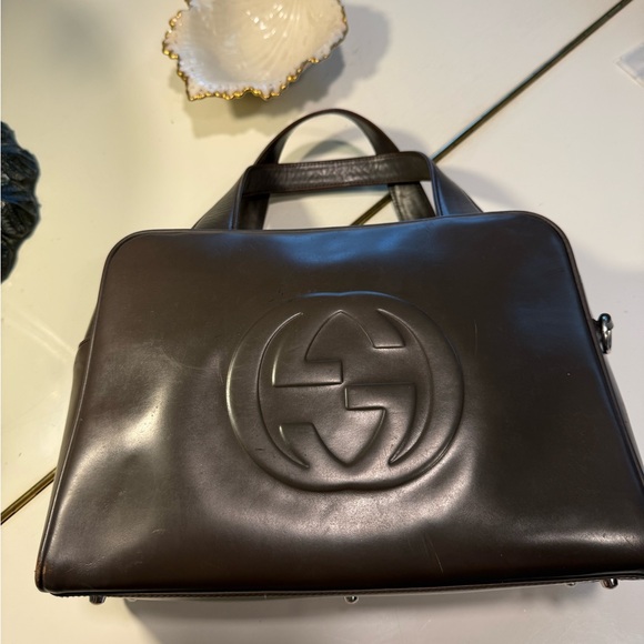 🤎 Vintage Gucci Brown Leather Boston Bag - Oversized Embossed GG Logo - Picture 2 of 12